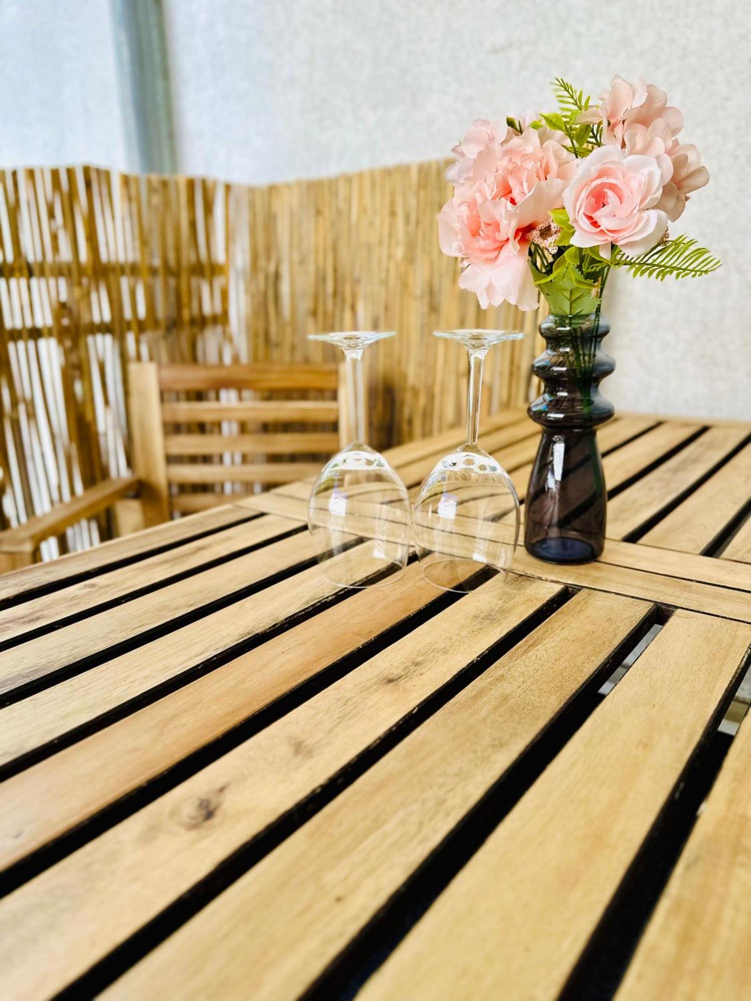 Studio Apartment In Stoetteritz With Balcony - Great Public Transport Links To The City Lipsia Esterno foto