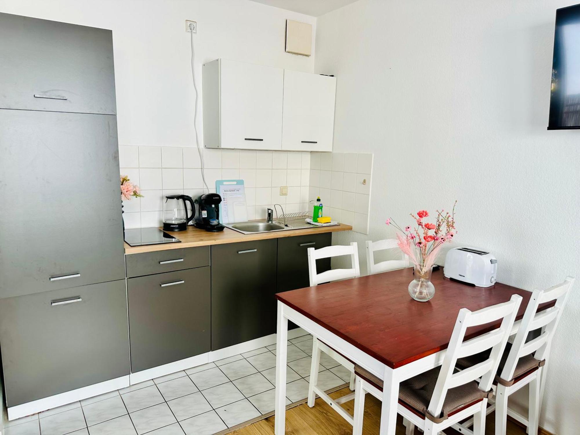 Studio Apartment In Stoetteritz With Balcony - Great Public Transport Links To The City Lipsia Esterno foto